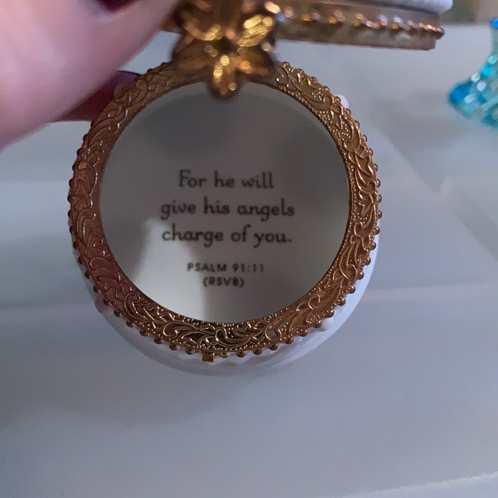Angel Keepsake Box - Picture 2 of 3